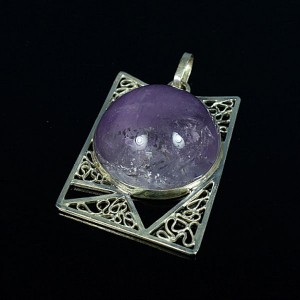 Кулон аметист, 35*50мм, авт.-ручная работа, юв сплав - нейзильбер