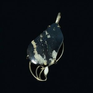 Кулон с гематитом, 33*61мм Кулон с гематитом, 33*61мм