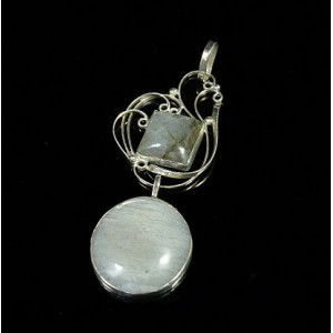 Кулон с лабрадоритом 26*62 мм