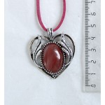 Кулон из халцедона "сердце с крыльями", овал 25х18мм