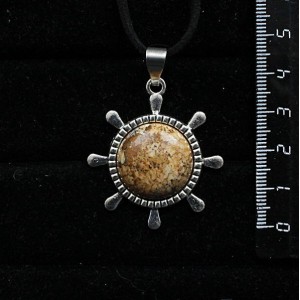 Кулон из яшмы песочной "штурвал", круг 20мм