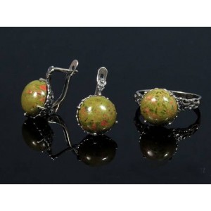 Кольцо и серьги из унакита