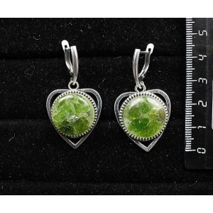 Серьги из хромдиопсида (кабошон-мозаика) "сердечко", круг 18мм, швензы посеребрение