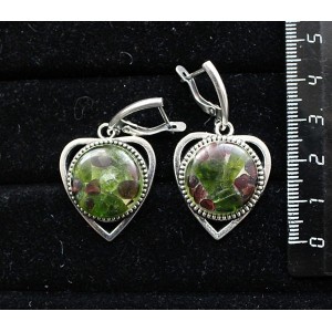 Серьги из хромдиопсида и граната (кабошон-мозаика) "сердечко", круг 18мм, швензы посеребрение