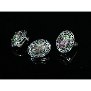 Кольцо и серьги с цоизитом Кольцо и серьги с цоизитом