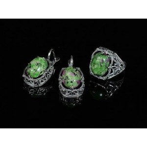 Кольцо и серьги с цоизитом