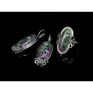 Кольцо и серьги с цоизитом