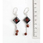 Серьги из яшмы красной, шарики 6мм в квадратной рамке из гематита и на цепочке