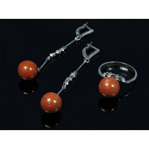 Кольцо и серьги с красной яшмой