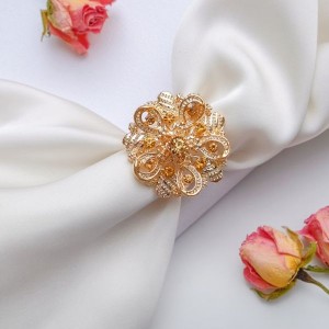 Кольцо для платка "Петли", цвет шампанского, цвет золотистый (стразы)