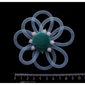 Брошь из аквамарина и ткани "цветок" с ювелирной сеткой