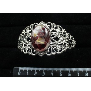 Браслет из волосатика и граната (кабошон-мозаика), овал 25х18мм, жесткая основа, цвет ант.серебро