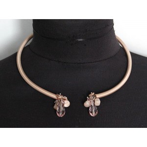 Колье на проволоке из солнечного камня и хрусталя