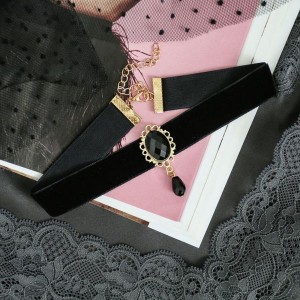 Ожерелье на струнке "Александрия" ажур, овал, цвет чёрный, цвет золотистый (пластик, текстиль, бижутерный сплав)