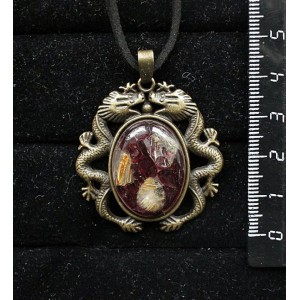 Кулон из волосатика и граната (кабошон-мозаика), овал 25х18мм, оправа цвет бронза "2 дракона"