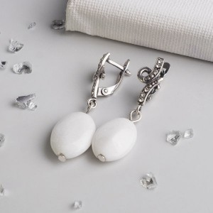 Серьги овал, зигзаг агат белый Серьги овал, зигзаг агат белый