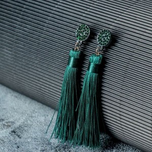 Серьги "Кисти" гармония, цвет изумрудный, L кисти 8,5 см