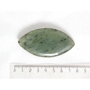 Брошь из нефрита "лист" 72х37мм, оправа мельхиор