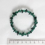 Браслет из малахита и хрусталя, галтовка на струнке, 1-2 оборота + бисер