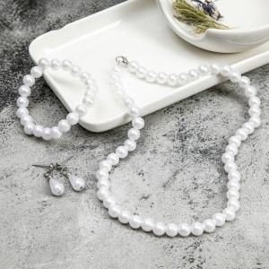 Комплект: серьги, бусы, браслет "Классика" шар №8, цвет белый (пластик)