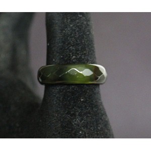 Кольцо из агата темно-зеленого (тонировка) ширина 5-6мм, огранка