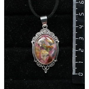 Кулон из турмалина и волосатика (кабашон-мозаика), овал 25х18мм, оправа "медальон"