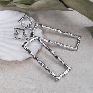 Серьги висячие "Фэнтази", цвет серебро Серьги висячие "Фэнтази", цвет серебро