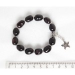 Браслет из граната, мятый овал 12-15мм, с подвеской