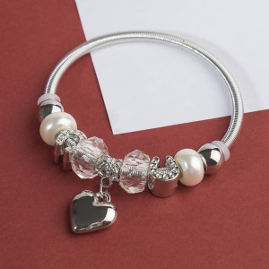 Браслет с жемчугом "Марджери" сердце, цвет белый, цвет серебристый (пластик, бижутерный сплав) Браслет с жемчугом "Марджери" сердце, цвет белый, цвет серебристый (пластик, бижутерный сплав)