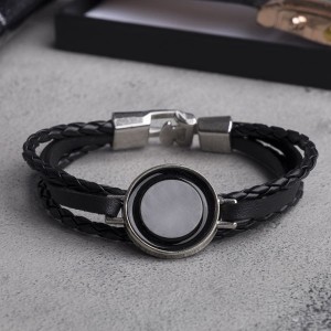 Браслет мужской "Крепость" круг, цвет чёрный, цвет серебристый (искусственная кожа,  натуральная кожа, эмаль)