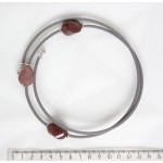 Колье из земляничного кварца, овал витой 20х15мм, на струнке