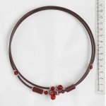 Колье из сердолика на струнке, цилиндры 16х8мм, шарики 8мм и 6мм