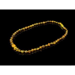 Бусы из янтаря, мятый шарик 7-8мм зеленый, 44см