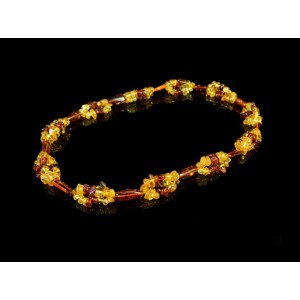 Бусы из янтаря, крошка тройная с галтовкой медовый, коньячный, 52см Бусы из янтаря, крошка тройная с галтовкой медовый, коньячный, 52см