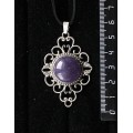 Кулон из кварца тонированного, цвет аметист, круг 18мм, оправа "ромб с узором"