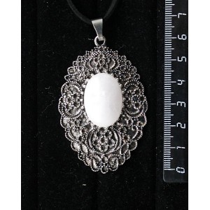 Кулон из кварца розового, овал 25х18мм, филигрань