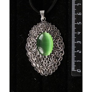 Кулон из кошачьего глаза (синт.) цвет зеленый травяной, овал 25х18мм, филигрань