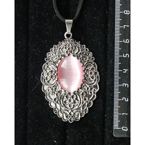 Кулон из кошачьего глаза (синт.) цвет розовый, овал 25х18мм, филигрань