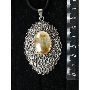 Кулон из халцедона полосатого желтого, овал 25х18мм, филигрань
