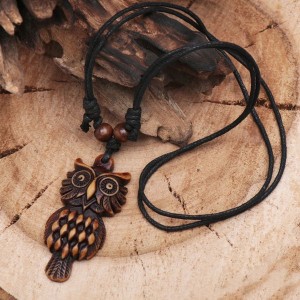 Кулон на шнурке "Филин", длина 40-80см регулируемая, цвет коричнево-чёрный (дерево, текстиль)