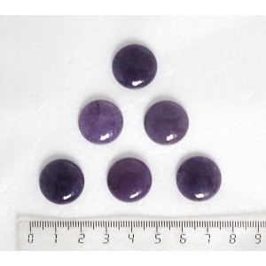 Кварц тонированный, цвет аметист, кабошон круг 18мм