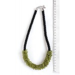 Колье из хризолита плетеное на шнуре 9мм