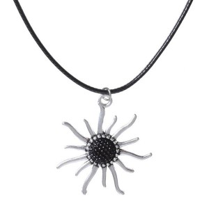 Кулон на шнурке "Солнце", цвет чёрный, цвет серебристый, 45 см (пластик, текстиль, бижутерный сплав)