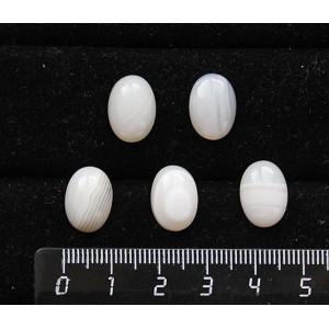 Агат белый, кабошон овал 14х10мм
