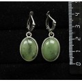 Серьги из нефрита, простой овал 18х13мм, швензы посеребрение