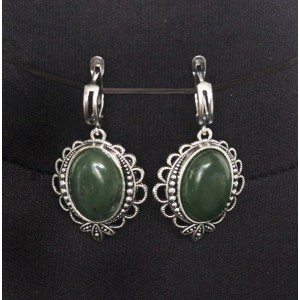 Cерьги из нефрита, овал 18х13мм, оправа "трилистник", швензы посеребрение