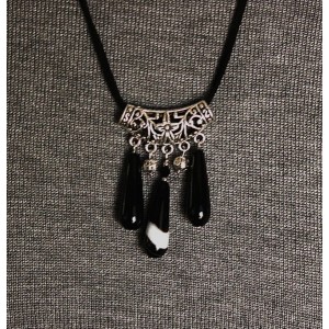 Колье-кулон из агата черного, 3 капли 30х10мм+ажурные бусинки