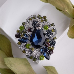 Брошь "Императрица" разноцветная, цвет серебристый