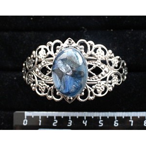 Браслет из кианита (кабошон-мозаика), овал 25х18мм, жесткая основа, цвет ант.серебро