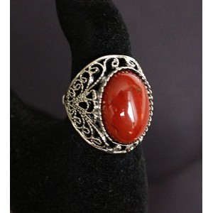 Кольцо из яшмы красной, филигрань, ручная работа, камень овал 18х13мм
